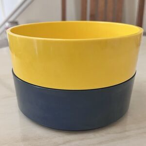 2 Vintage OBLIQUE By PMC H20 Melamine Stackable Bowls- Blue & Yellow